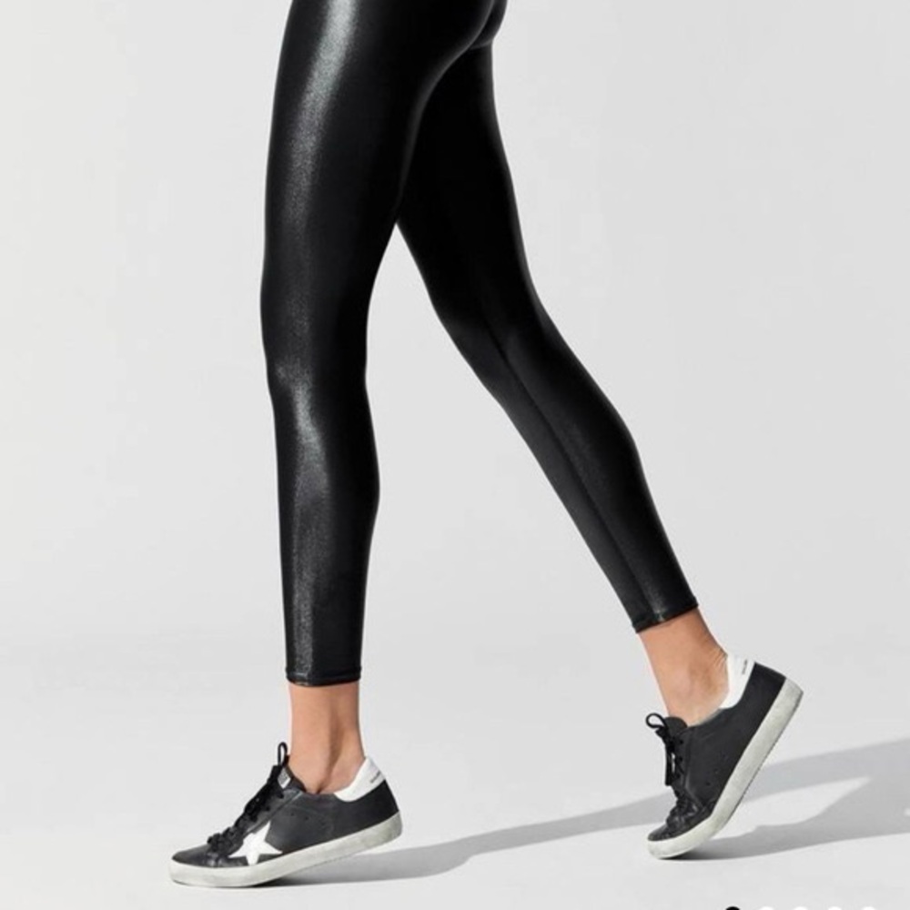 Black Carbon38 Shiny Leggings